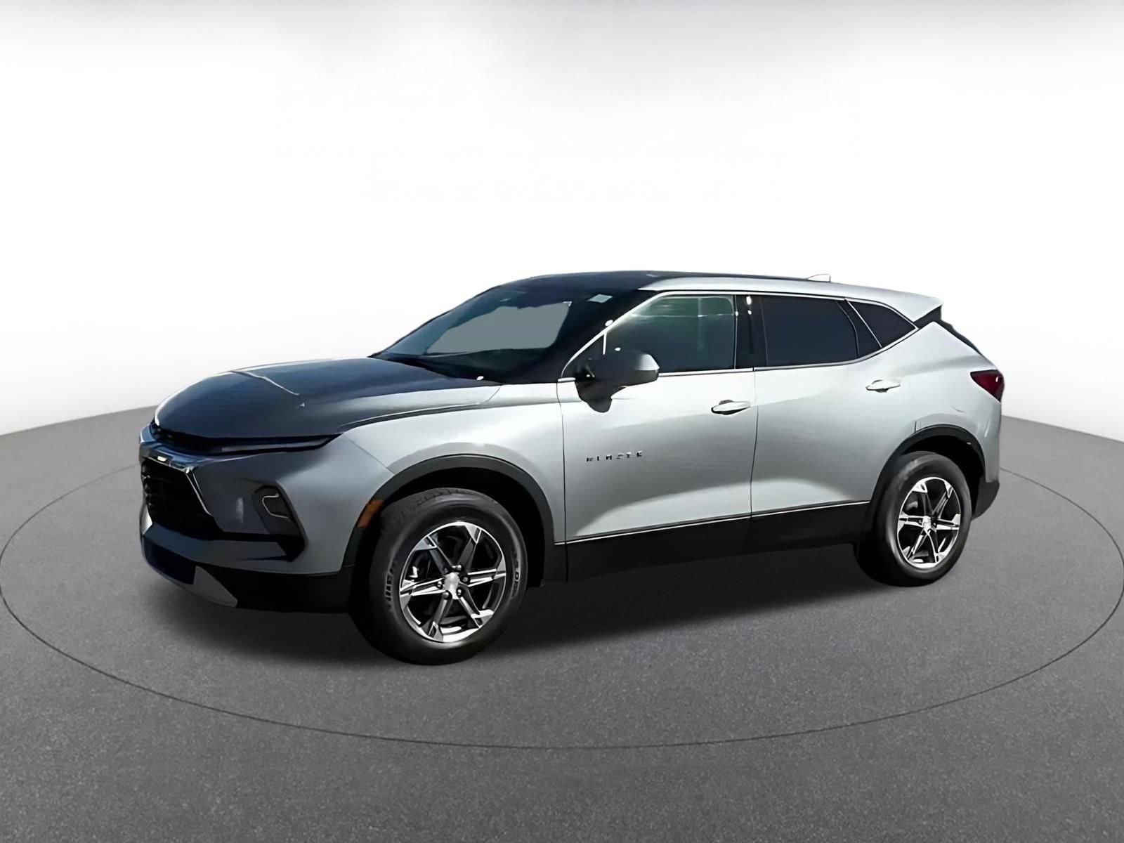 Used 2026 Chevrolet Blazer LT FWD image 7