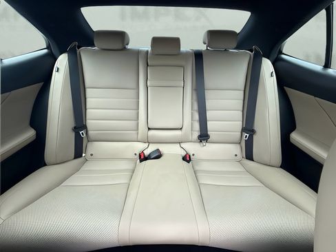 Used 2020 Lexus IS 350 F Sport w/ F Sport Package RWD image 7