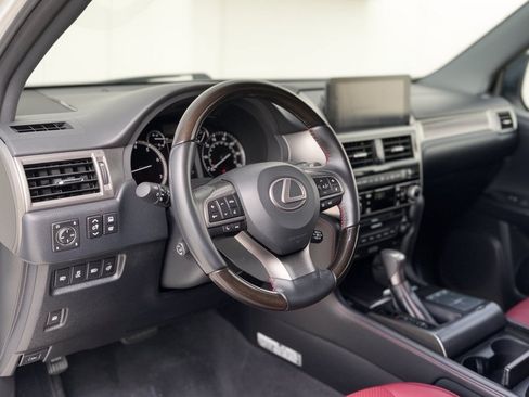 Used 2023 Lexus GX 460 Luxury w/ Accessory Package AWD/4WD image 4