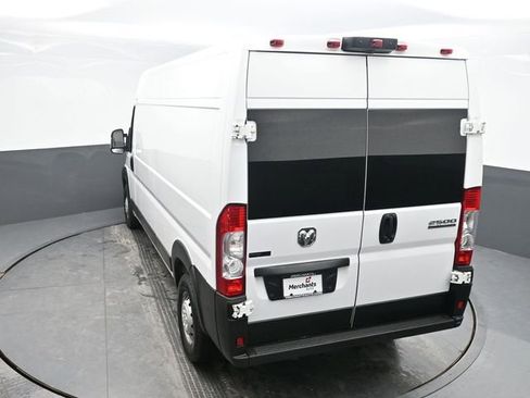 Used 2023 RAM ProMaster 2500 FWD image 25