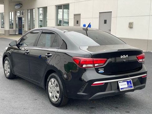 Used 2022 Kia Rio LX image 4