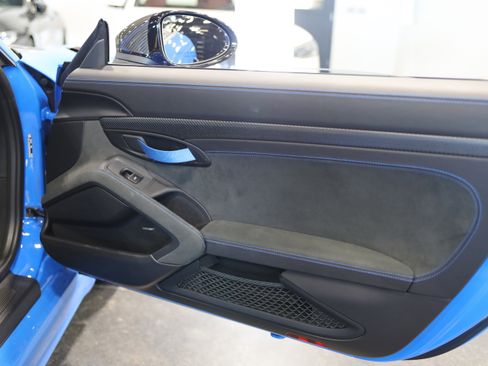 Used 2023 Porsche 718 Cayman GT4 RS image 36