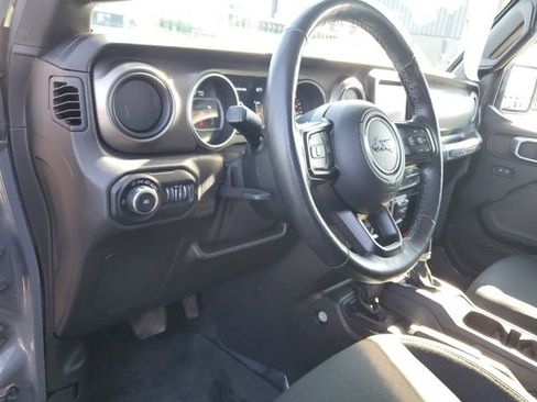 Used 2019 Jeep Wrangler Unlimited Sport S image 17