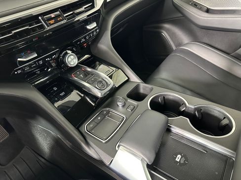 Used 2024 Acura MDX w/Technology Package image 26