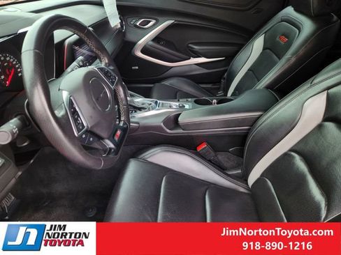 Used 2019 Chevrolet Camaro SS RWD image 13