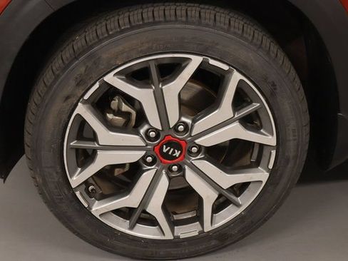 Used 2021 Kia Seltos S AWD/4WD image 7