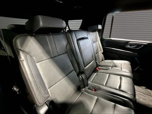 Used 2023 Chevrolet Suburban RST w/ Luxury Package AWD/4WD image 24