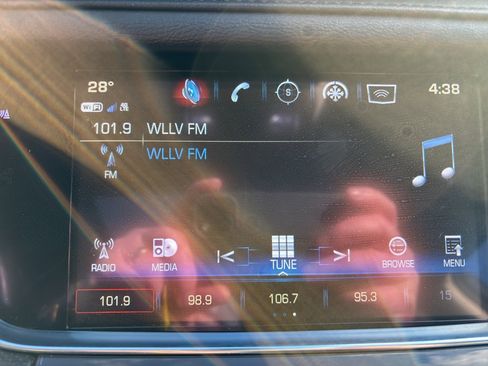 Used 2018 Cadillac XT5 Luxury image 9