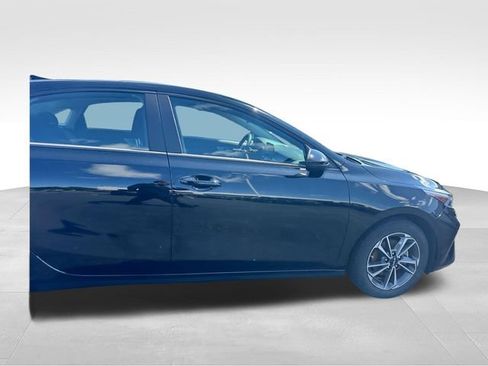 Used 2023 Kia Forte LXS FWD image 10