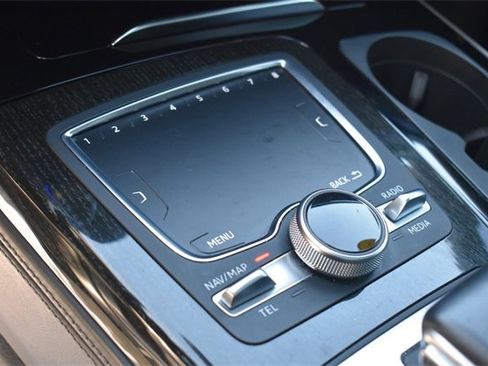 Used 2019 Audi Q7 3.0T Prestige w/ Prestige Package image 28