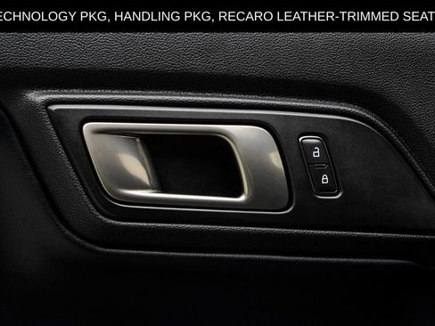 Used 2022 Ford Mustang Shelby GT500 w/ Technology Package RWD image 46