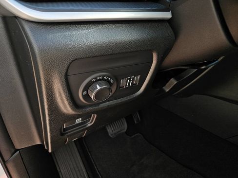 New 2026 Jeep Grand Cherokee Laredo X RWD image 15