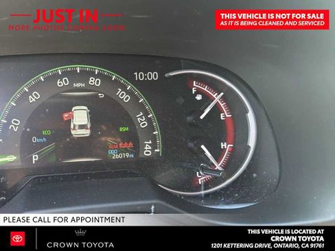 Used 2024 Toyota RAV4 LE FWD image 9