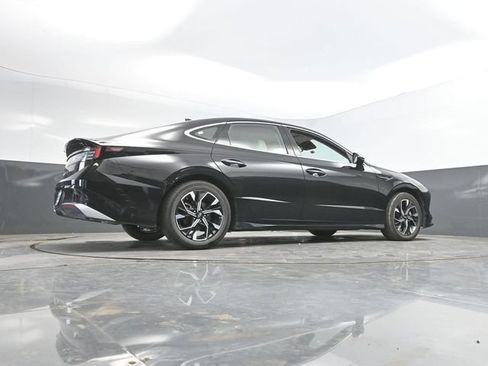 Used 2025 Hyundai Sonata SEL FWD image 47