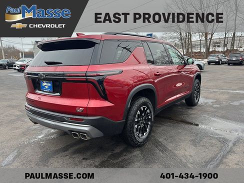 Certified 2025 Chevrolet Traverse Z71 w/ Enhanced Driving Package image 6