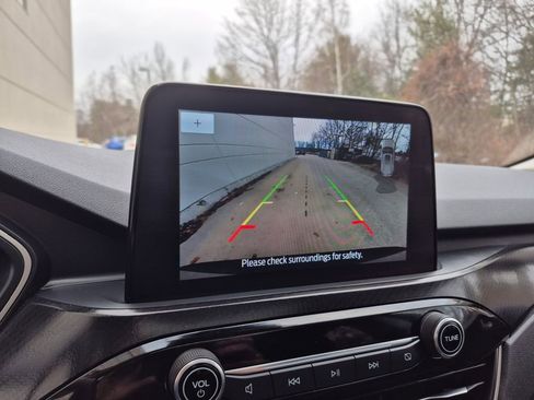 Certified 2022 Ford Escape SEL w/ SEL Stealth AWD Package image 28