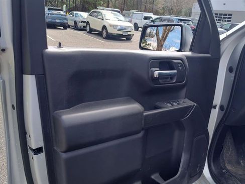Used 2022 Chevrolet Silverado 1500 Custom image 8