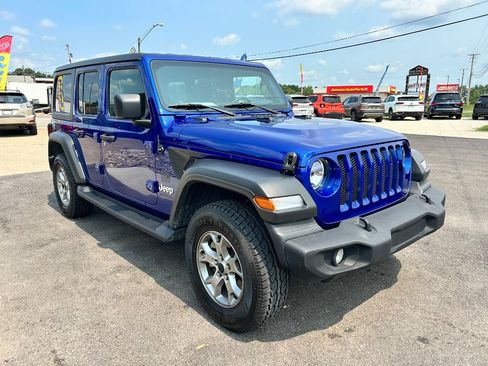 Used 2020 Jeep Wrangler Unlimited Sport AWD/4WD image 3