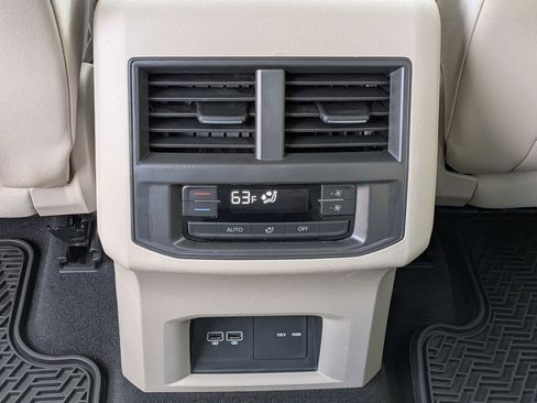 Used 2021 Volkswagen Atlas SE FWD image 32