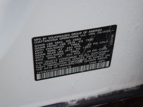 Used 2022 Volkswagen Atlas Cross Sport SE image 39