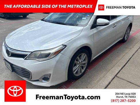 Used 2014 Toyota Avalon XLE Premium FWD image 1