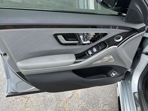 Used 2022 Mercedes-Benz S 580 4MATIC Sedan image 17