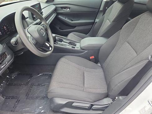 Certified 2025 Honda Accord LX image 26