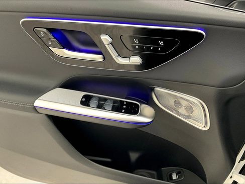 New 2026 Mercedes-Benz GLC 300 4MATIC image 23