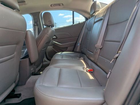 Used 2014 Chevrolet Malibu LT FWD image 12