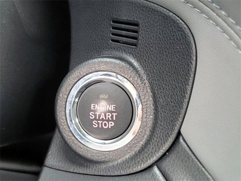 Used 2022 Subaru Outback Premium image 22