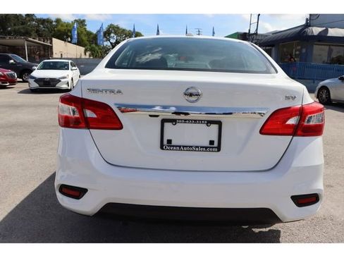 Used 2019 Nissan Sentra SV image 5