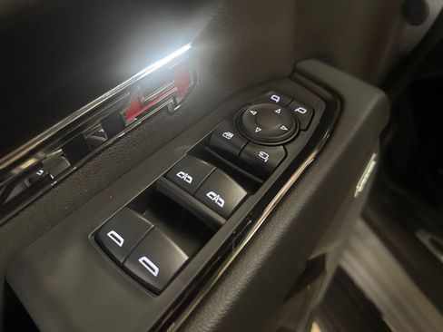 Used 2024 GMC Sierra 1500 AT4 w/ Technology Package AWD/4WD image 16