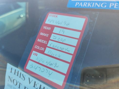 Used 2019 Jeep Renegade Limited w/ Quick Order Package 22P image 10