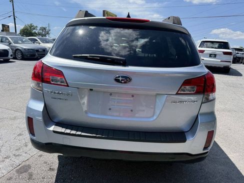 Used 2014 Subaru Outback 2.5i Premium AWD/4WD image 6