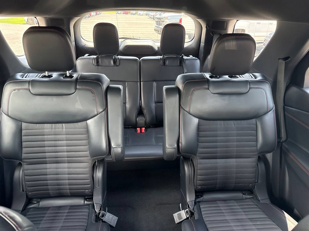 Used 2025 Ford Explorer ST-Line AWD/4WD image 15