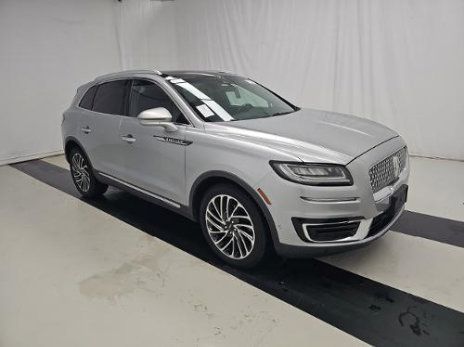Used 2020 Lincoln Nautilus Reserve w/ Equipment Group 201A AWD/4WD image 2