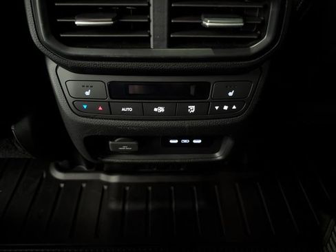 Used 2025 Honda Ridgeline Black Edition image 12