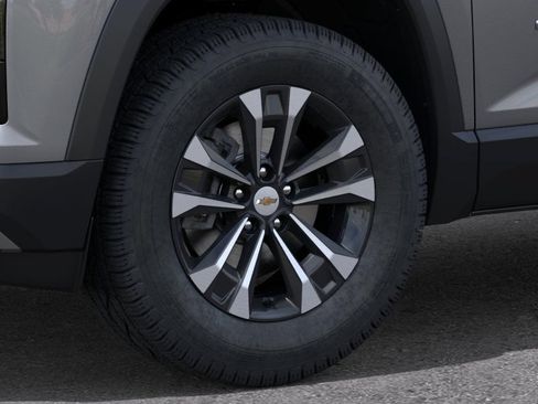 New 2027 Chevrolet Equinox LT w/ Convenience Package II FWD image 9