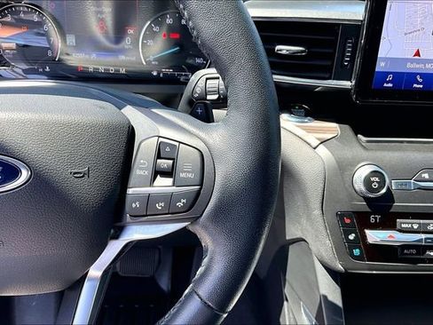 Used 2020 Ford Explorer Limited w/ Class III Trailer Tow Package image 17