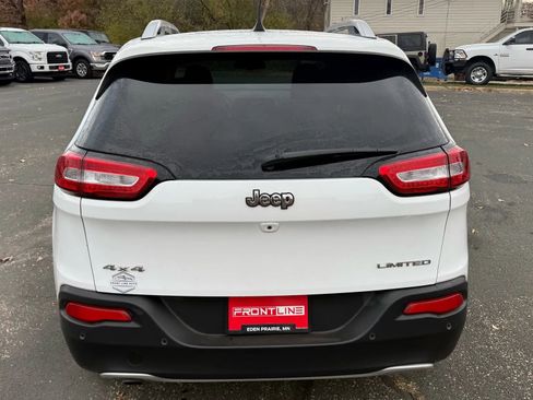 Used 2018 Jeep Cherokee Limited image 4