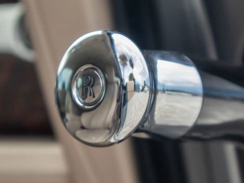 Used 2019 Rolls-Royce Wraith RWD image 27