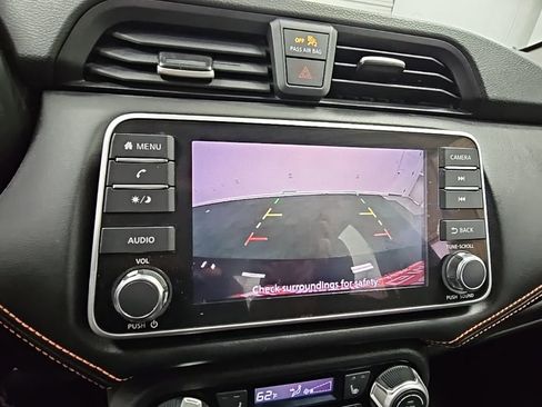 Used 2021 Nissan Versa SR w/ Convenience Package image 16