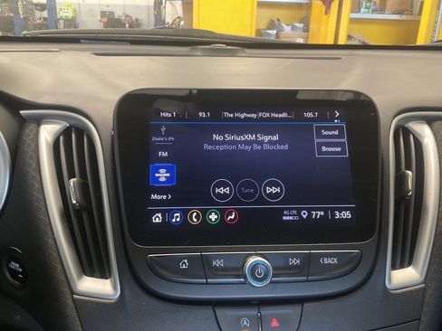 Used 2024 Chevrolet Malibu LT image 18
