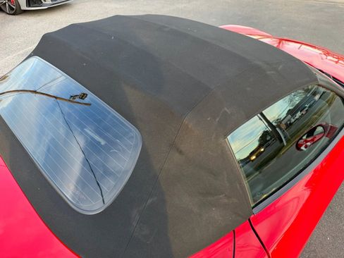 Used 2006 Chevrolet Corvette Convertible w/ Preferred Equipment Group image 16