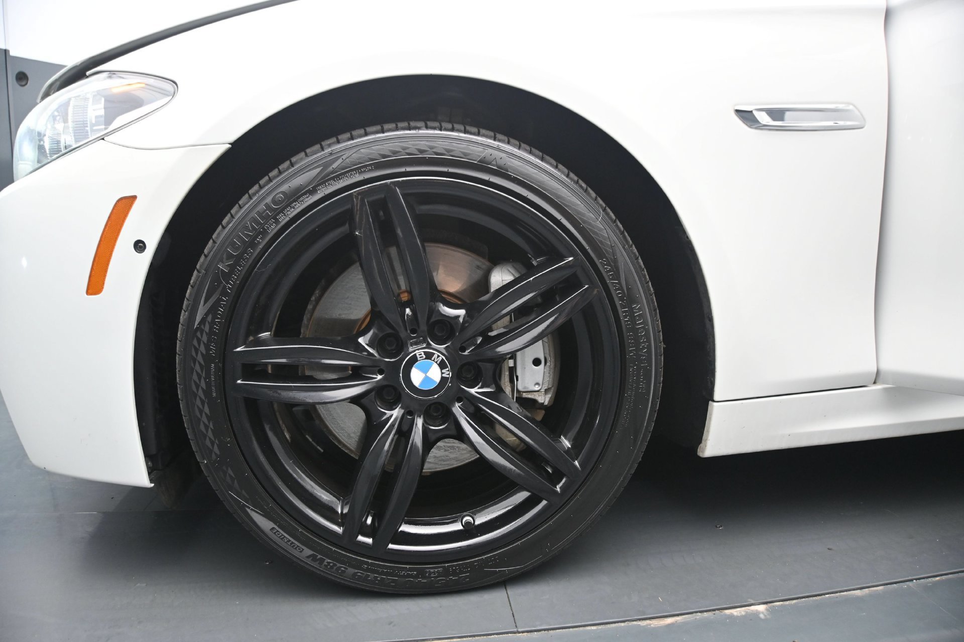 Used 2016 BMW 535i xDrive Sedan AWD/4WD image 32