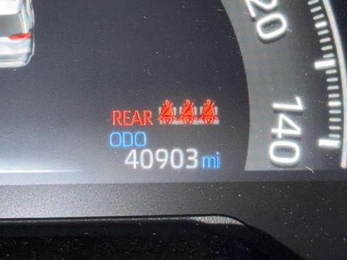 Used 2023 Toyota RAV4 LE FWD image 18