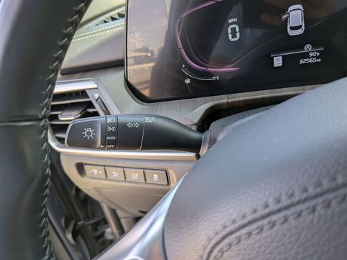 Certified 2023 Kia Telluride EX w/ EX Captain's Chair Package FWD image 33