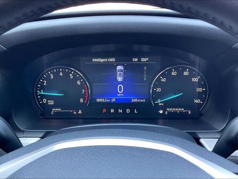 Used 2024 Ford Explorer XLT w/ Equipment Group 202A AWD/4WD image 20
