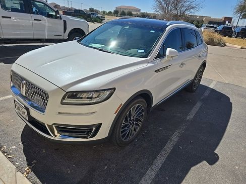 Used 2020 Lincoln Nautilus Reserve image 1