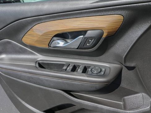 Used 2020 GMC Terrain SLE w/ Driver Convenience Package image 14